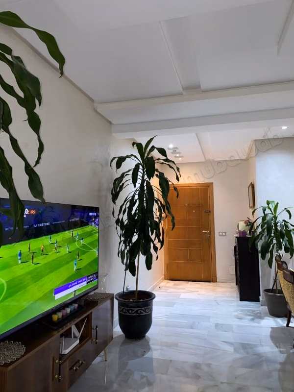Appartamento in vendita a Mozart. 3 camere. Salotto marocchino tradizionale, residence sicura