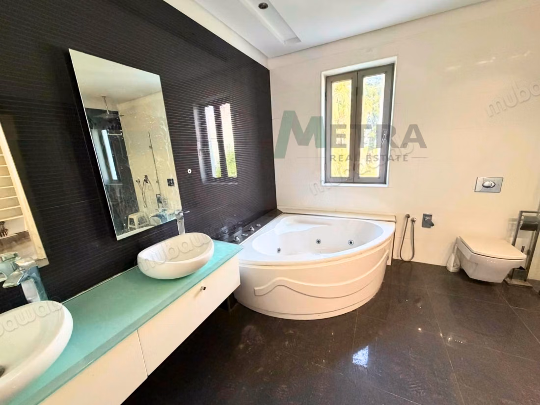 À Vendre villa à Menzah 6