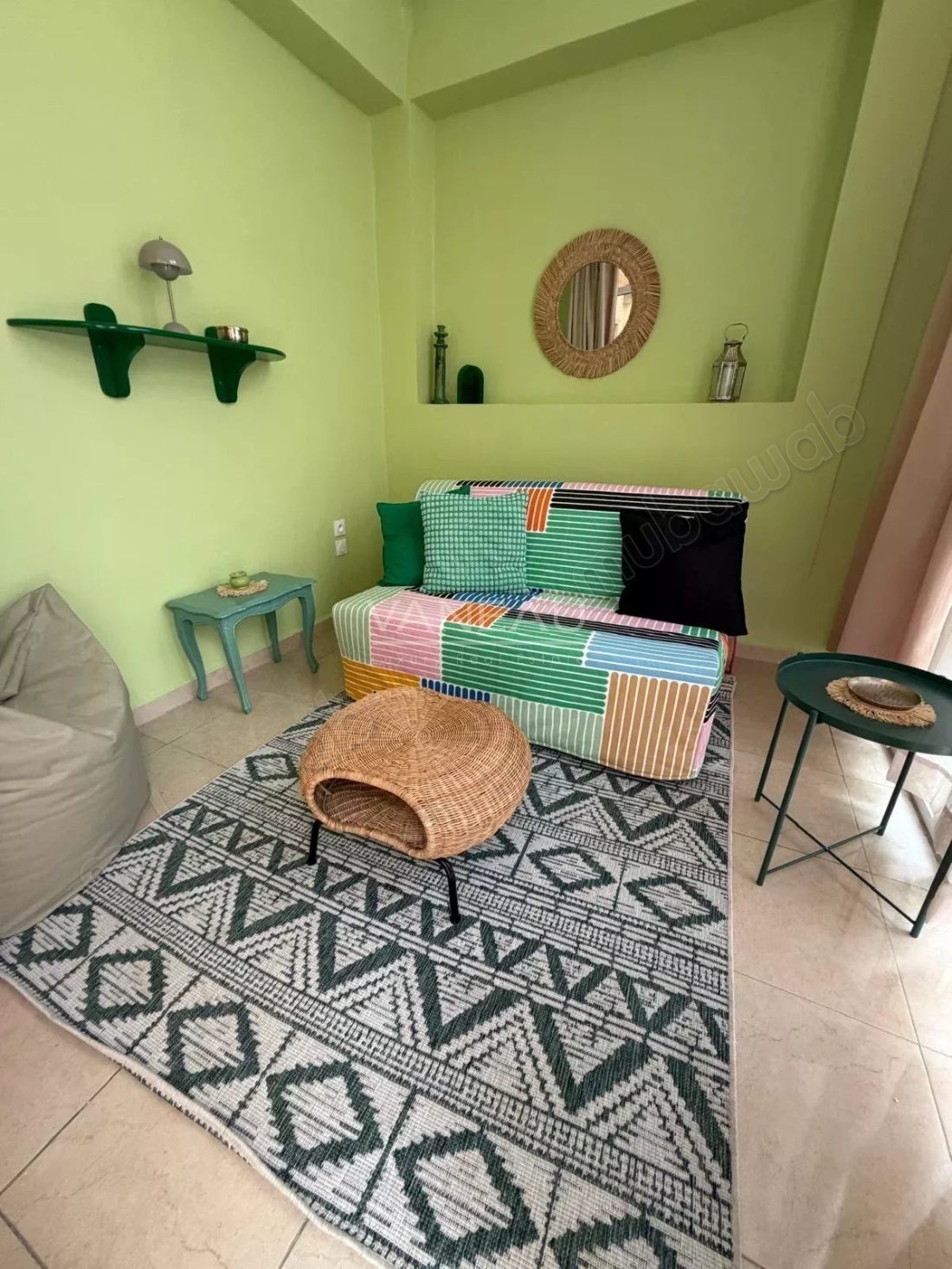 Appartement meublé avec grande terrasse à louer