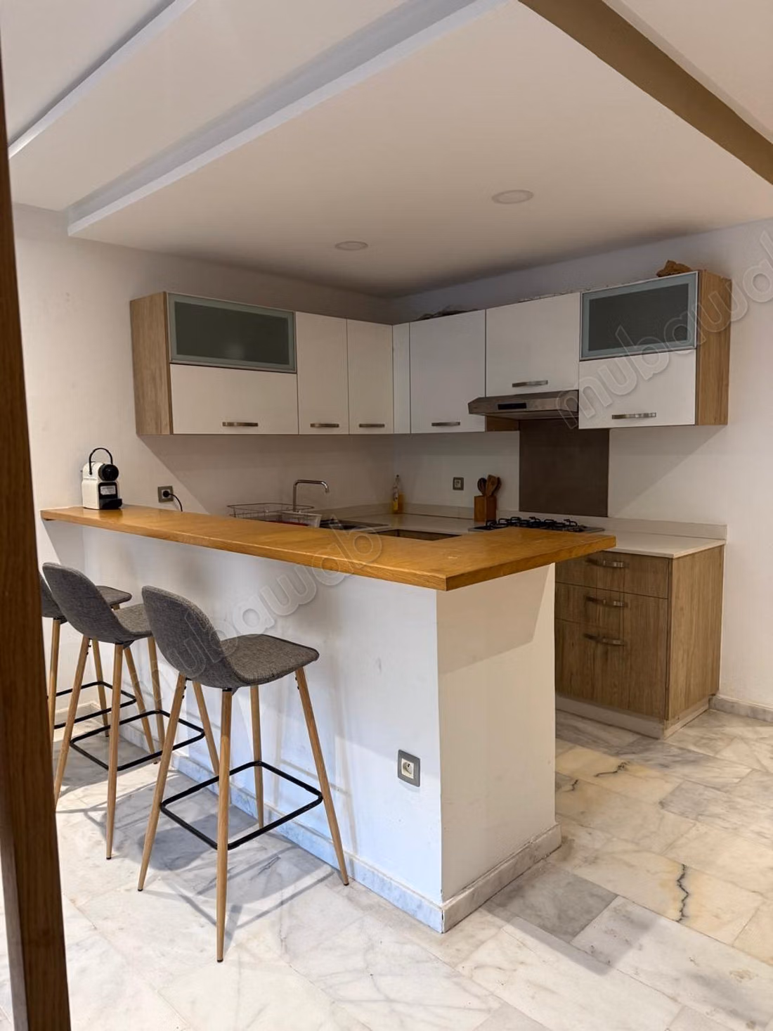 Très bel appartement en location à Ferme Bretonne 
Hay Arraha. 4 pièces. Meublé
