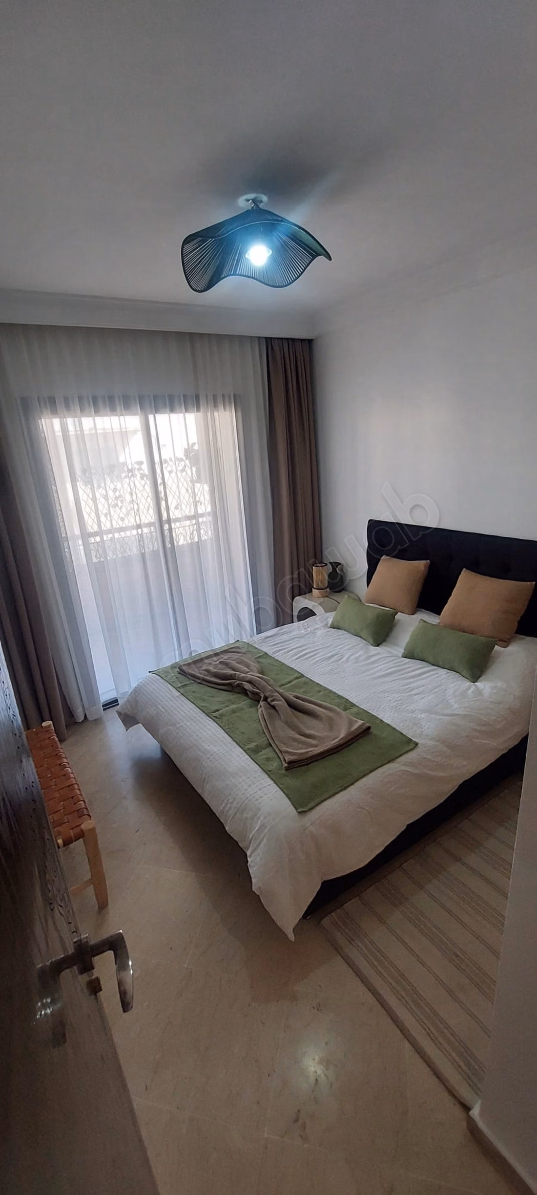 Beautiful studio for sale in Guéliz, residence with pool