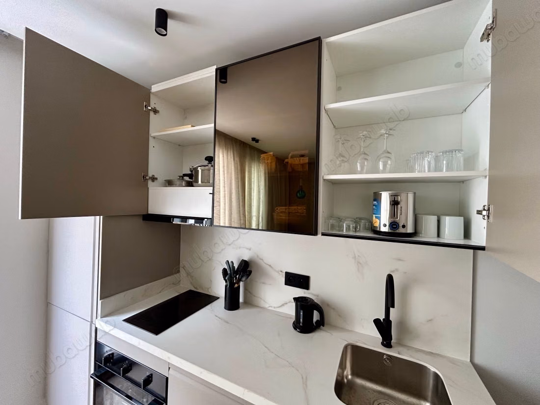 Charmant studio neuf Quartier princesse