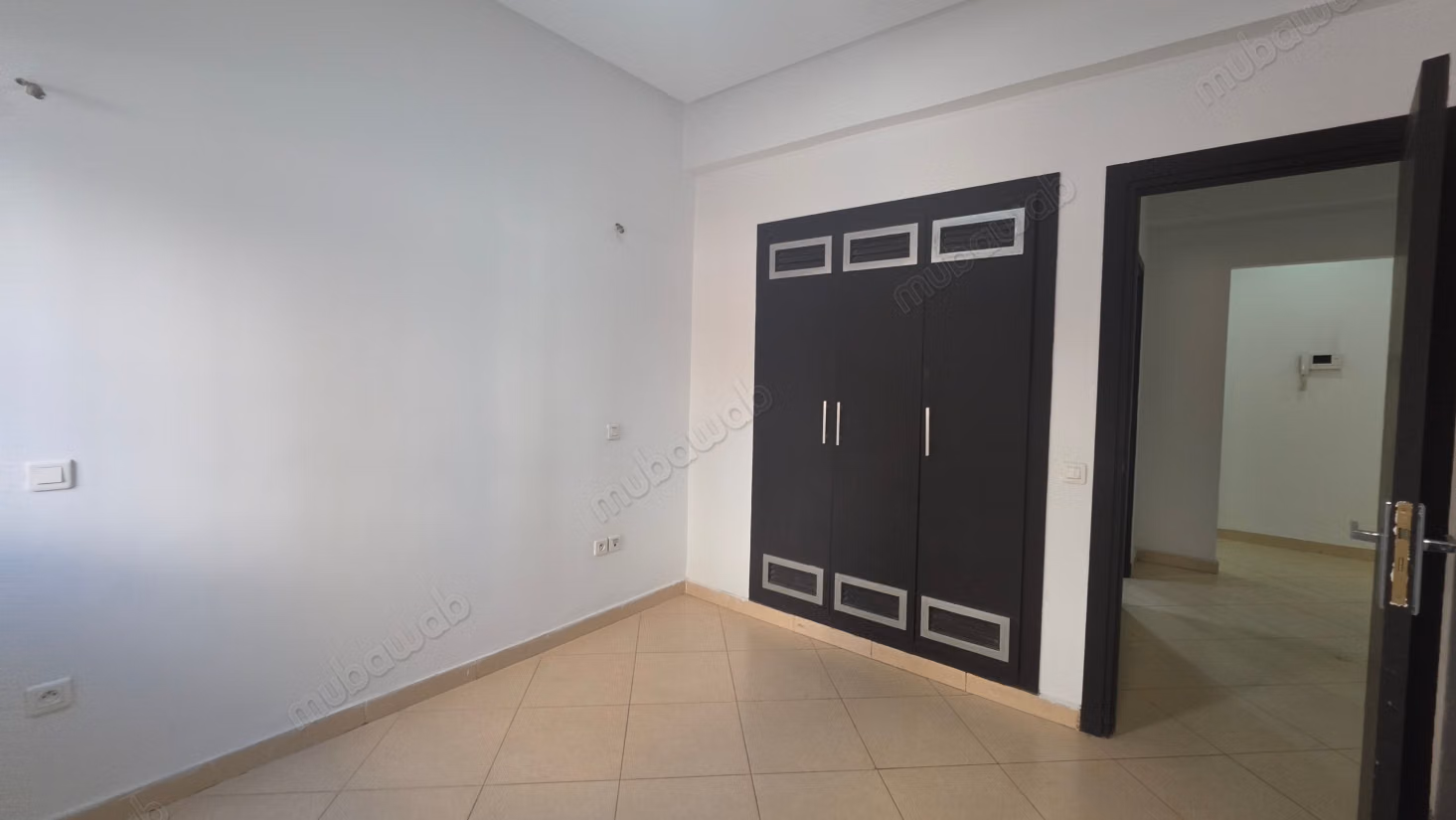 Apartamento con terraza en Al Qods en venta