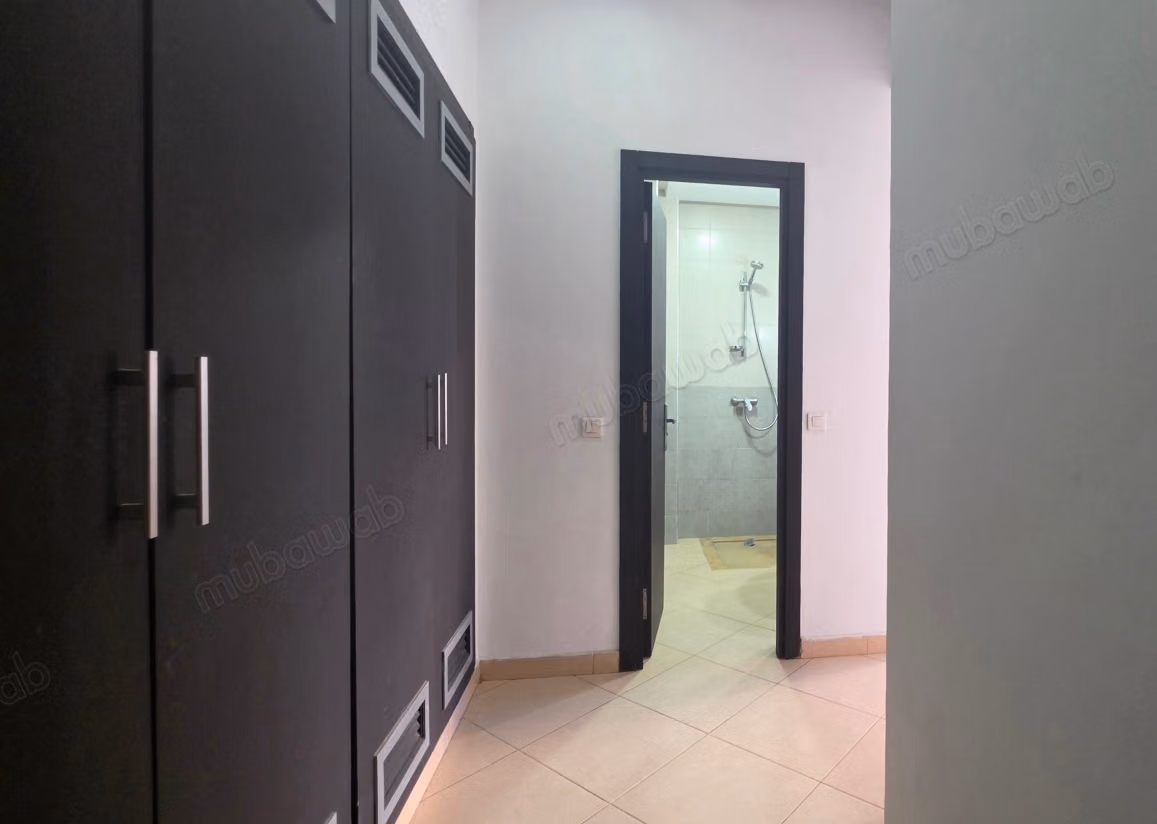 Apartamento con terraza en Al Qods en venta