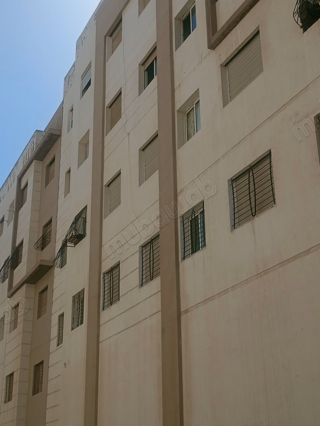 Bonito apartamento en venta en Hay Riad. 2 habitaciones agradables