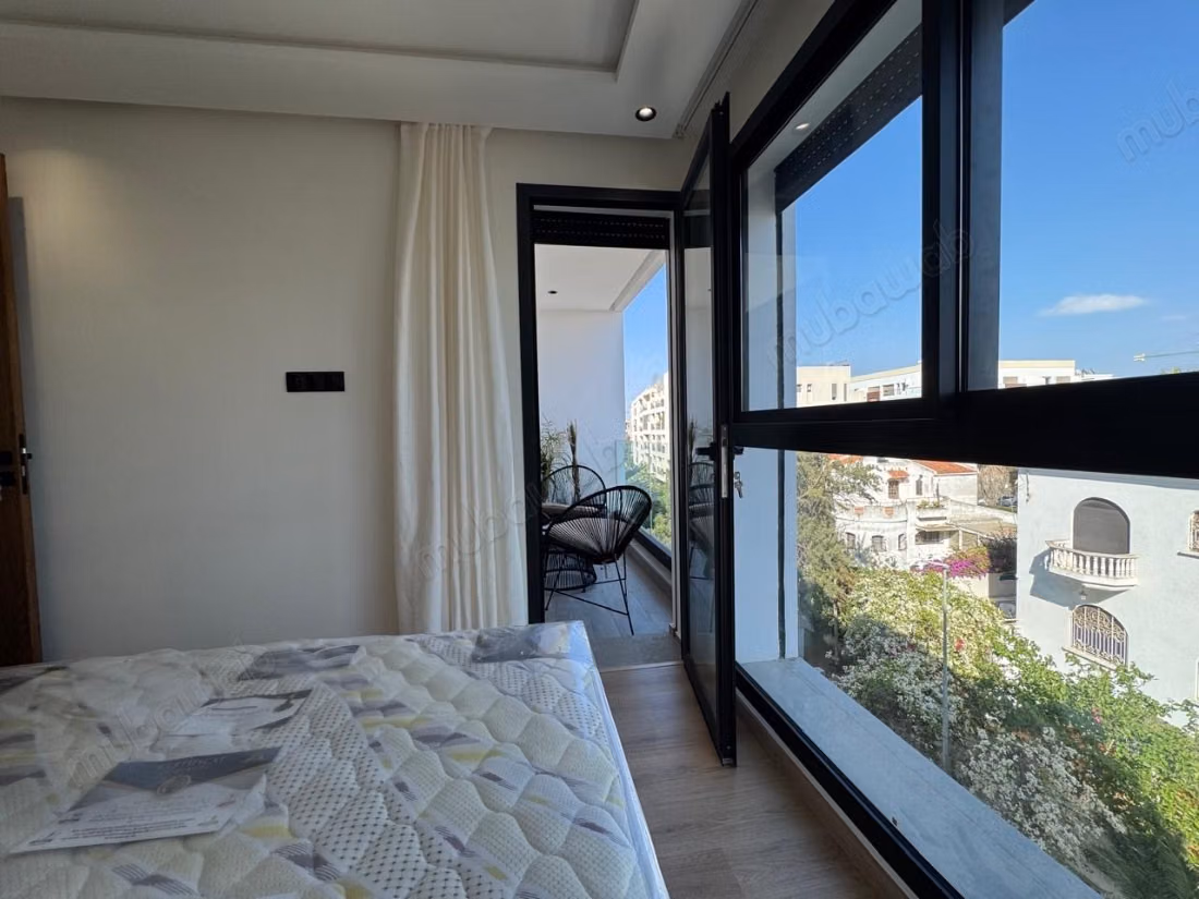 Superbe appartement à louer à Ferme Bretonne Hay Arraha.
Surface totale 77 m².
Bien meublé