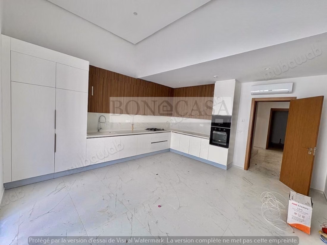 Villa S4 neuve à louer à Gammarth