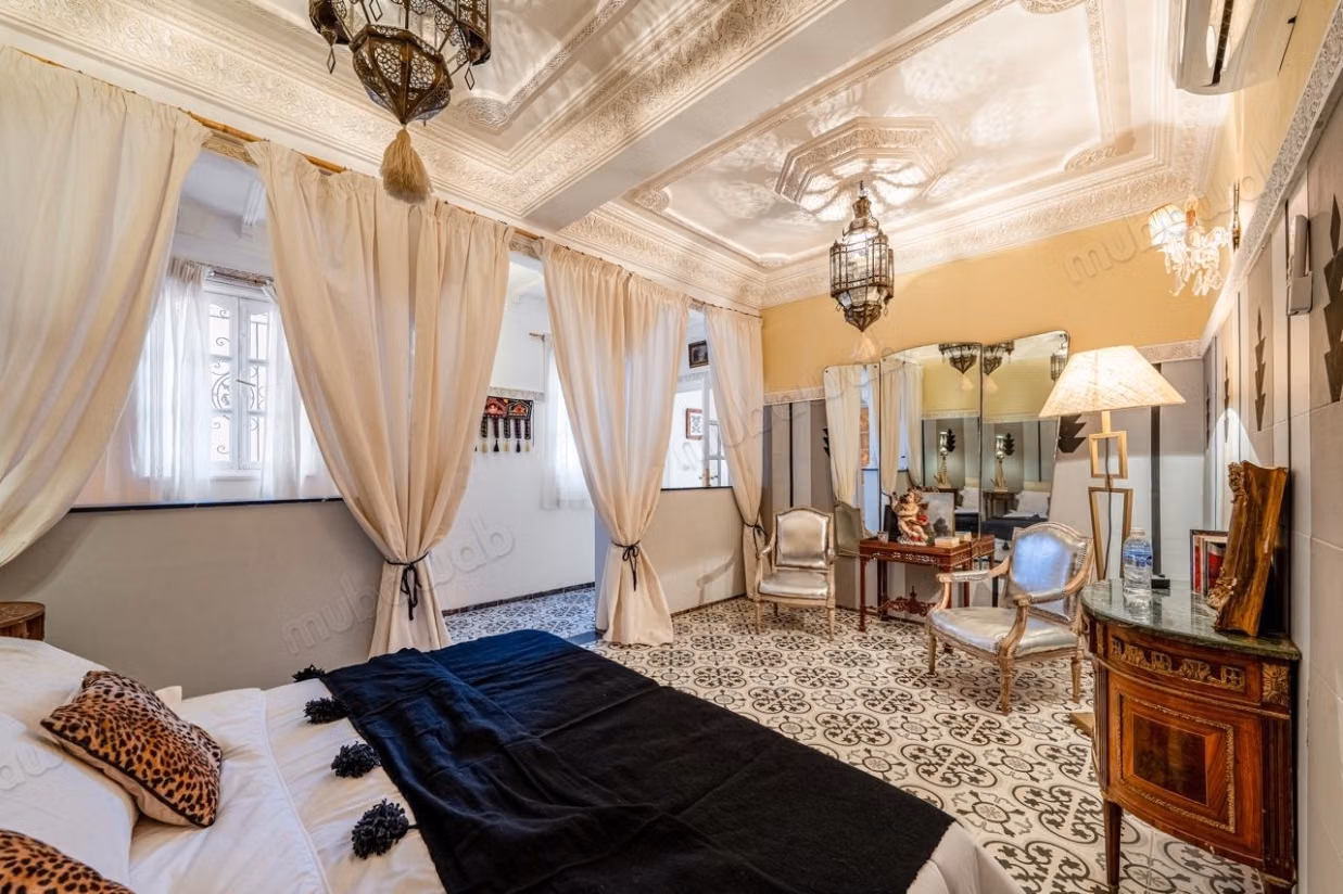 For sale exceptional douria