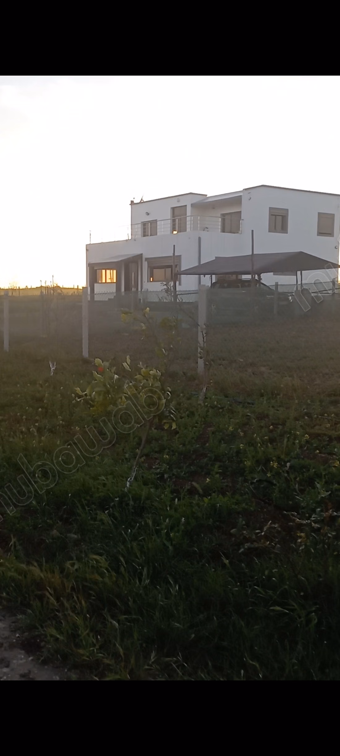 Farm for sale in Oulad Hamdane. Area of 19405 m². Secured residence