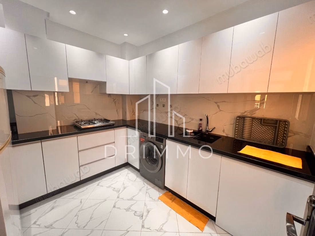 Appartement professionnel 68 m² rénové – Riad Salam