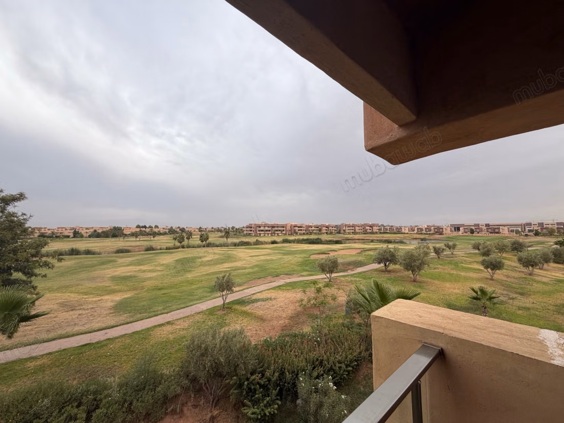 Apartamento en venta en Boulevard Med 6. Superficie total 90 m². Vestidor
