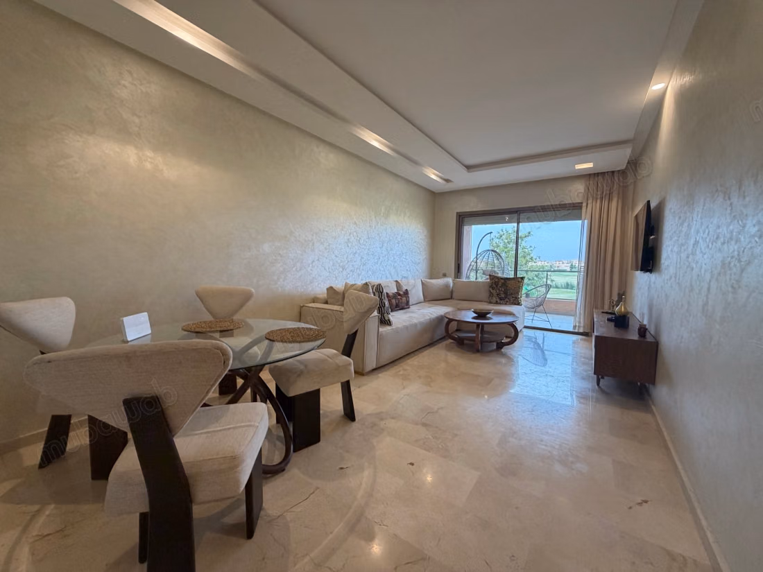 Apartamento en venta en Boulevard Med 6. Superficie total 90 m². Vestidor