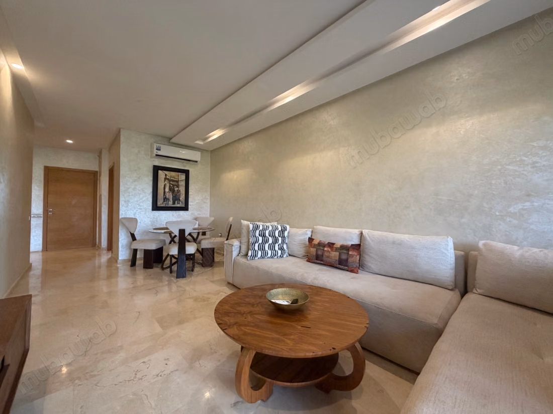 Apartamento en venta en Boulevard Med 6. Superficie total 90 m². Vestidor