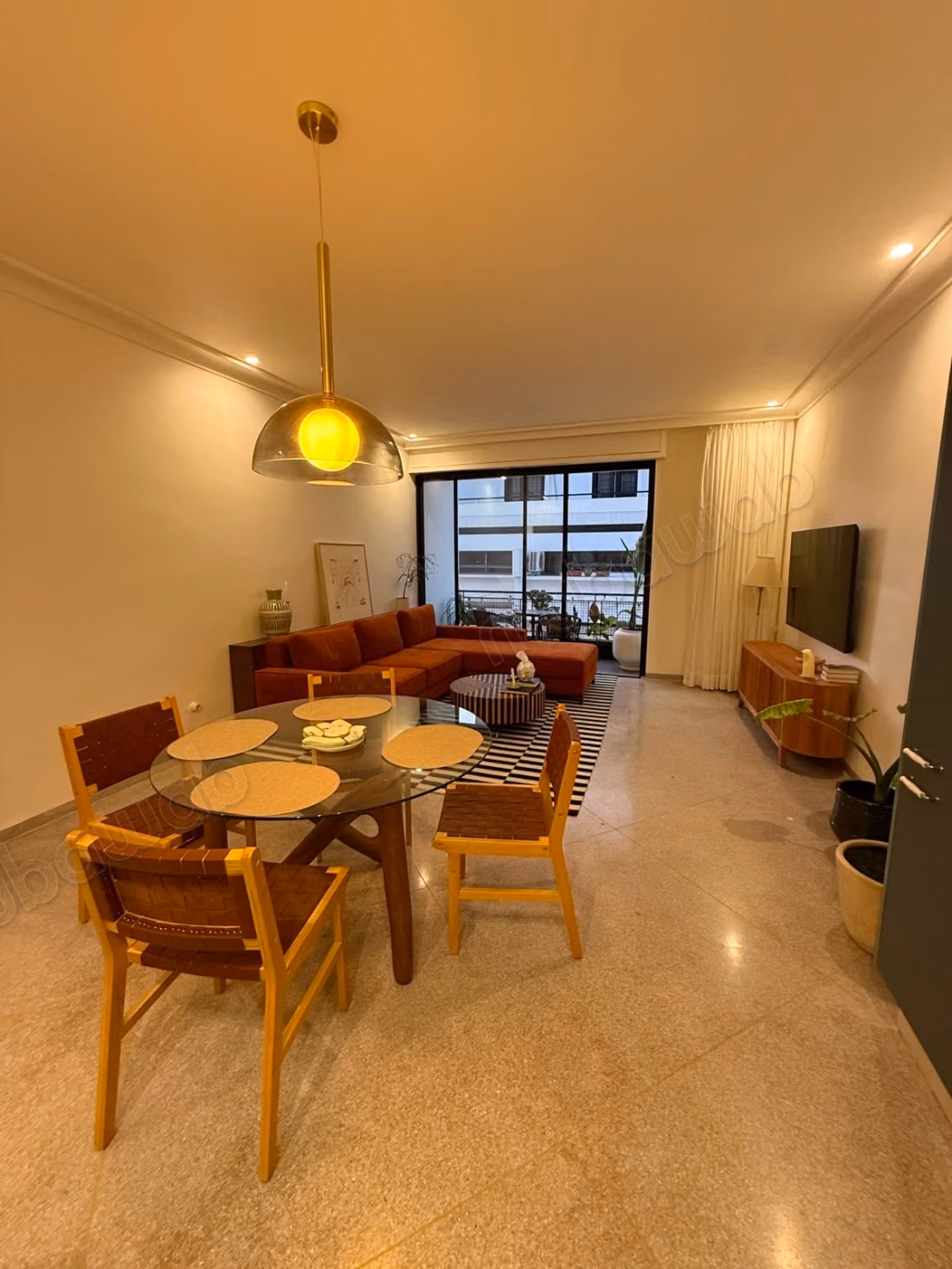 Apartamento en alquiler en la Médina. 3 habitaciones. Amoblado