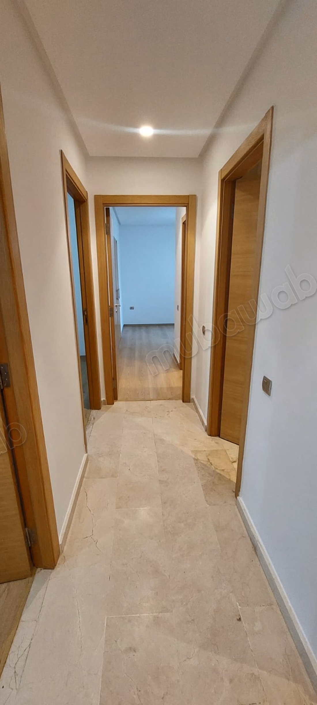 Louez cet appartement vide à prestigia Agdal 
Rez de jardin. 3 chambres confortables