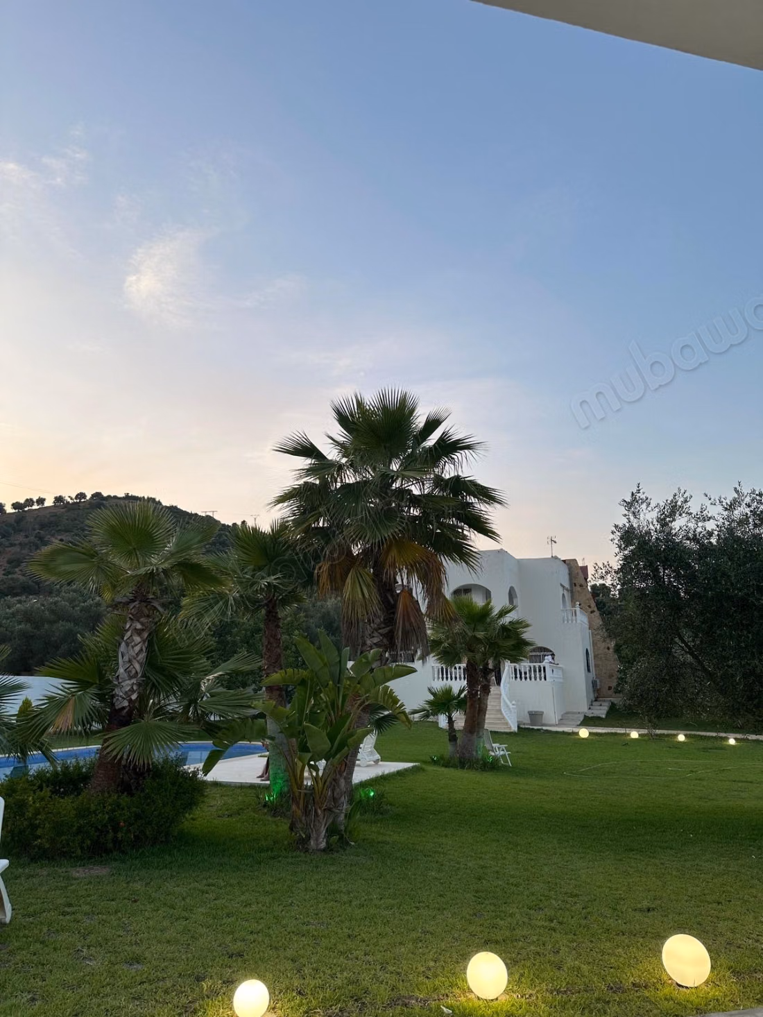 Belle villa à louer à Mdiq. 2 chambres magnifiques. Meublé