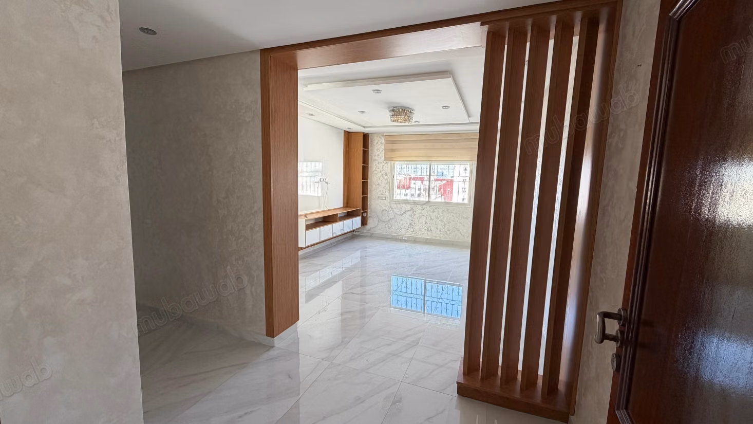 Appartement en location à Ahlane. 
3 chambres agréables. 
Avec ascenseur