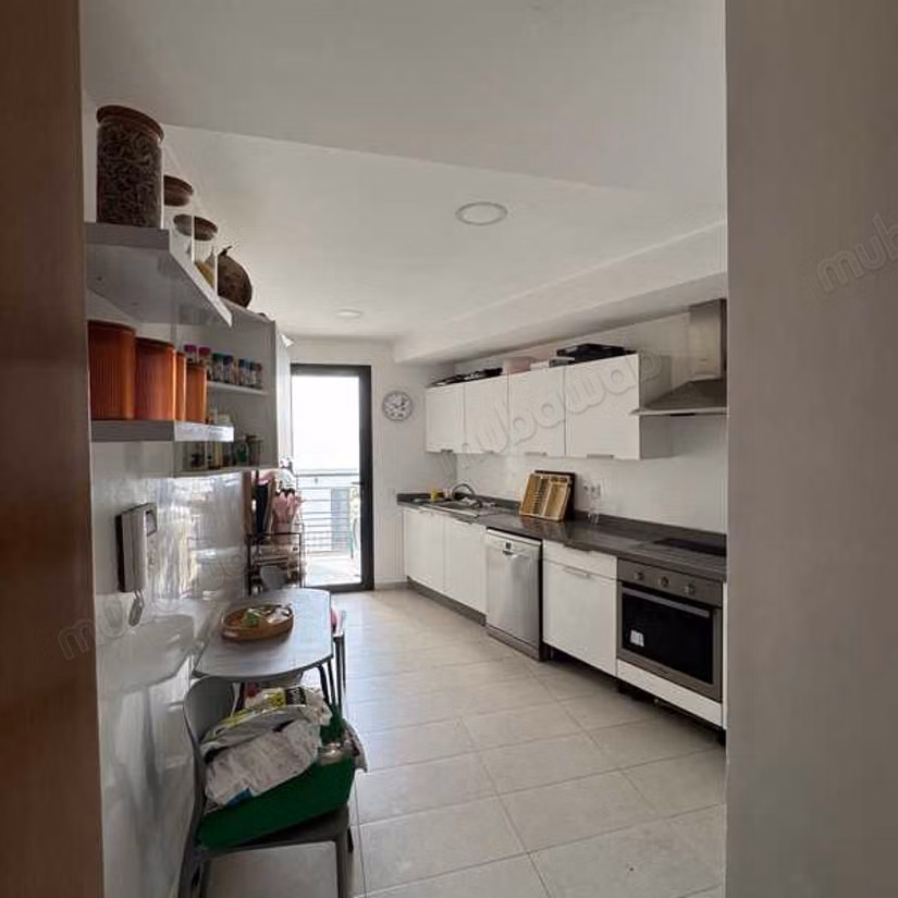 Appartement te Koop van 190.0 m² in Casablanca, Oasis