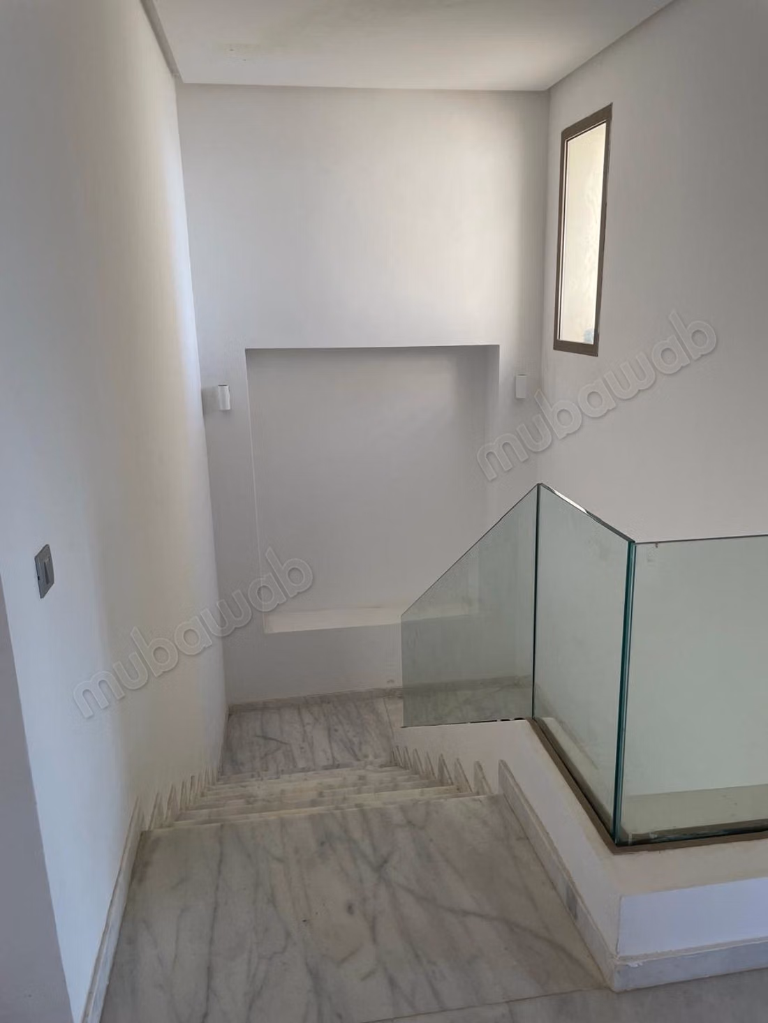 Magnifica villa arredata o vuota in affitto a Dar Bouazza. 5 grandi stanze. Arredata