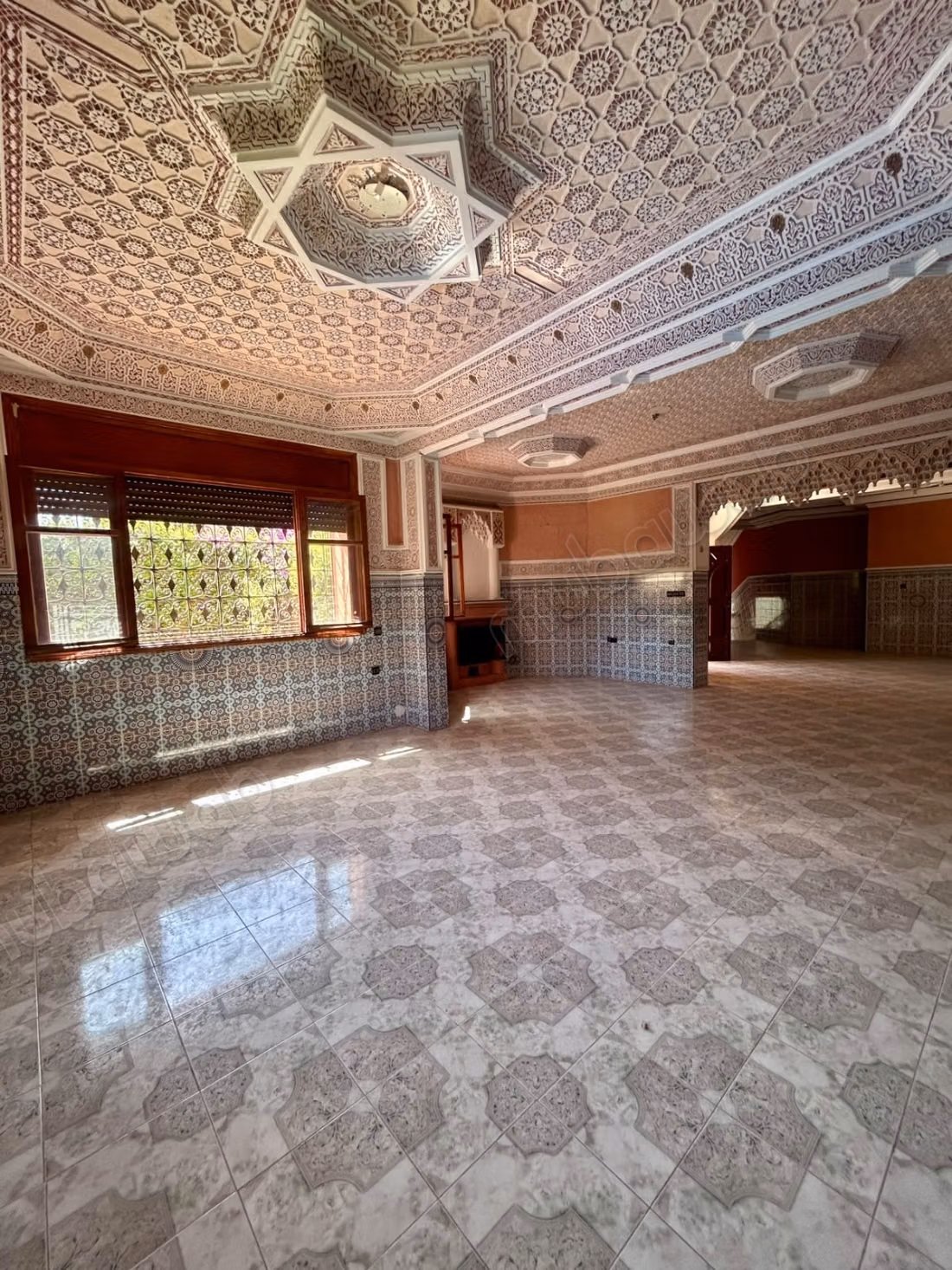 Villa Vide à vendre avec piscine privée 
Targa