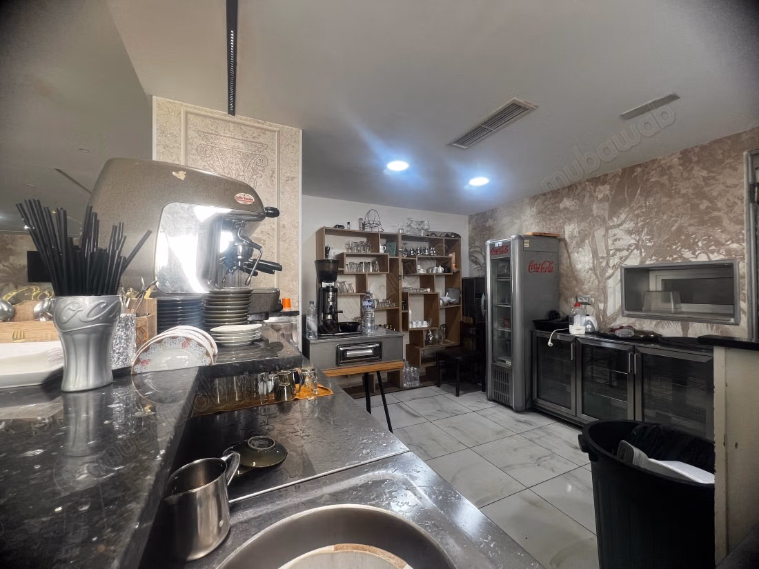 A Vendre Fonds de Commerce de 160 m² à Ennasr 2