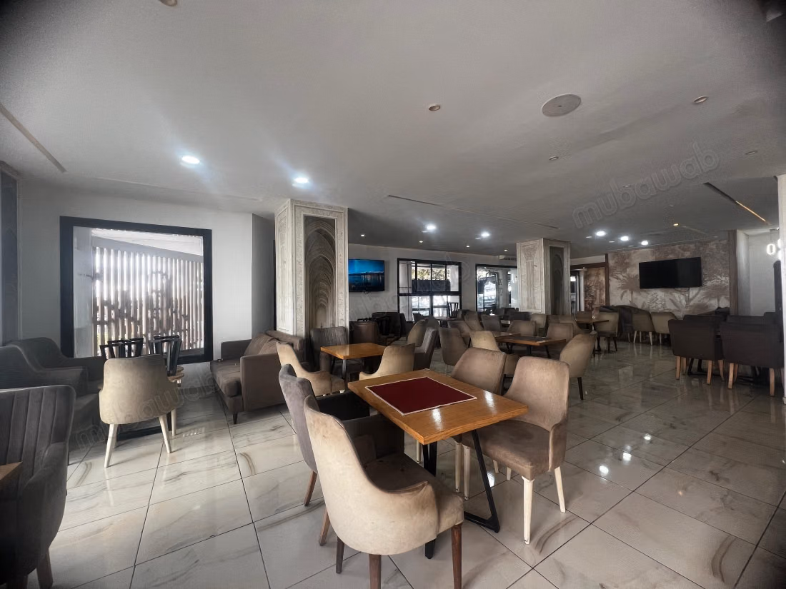 A Vendre Fonds de Commerce de 160 m² à Ennasr 2
