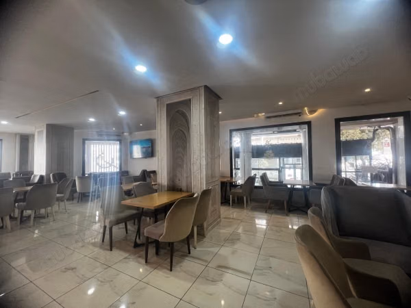 A Vendre Fonds de Commerce de 160 m² à Ennasr 2