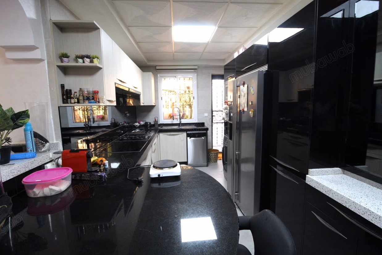 Encuentra tu próxima casa en Charaf. 4 hermosas habitaciones. Gran piscina