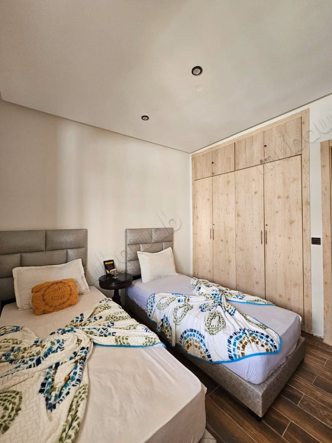 TE HUUR - Gemeubileerd Appartement, Mansouria