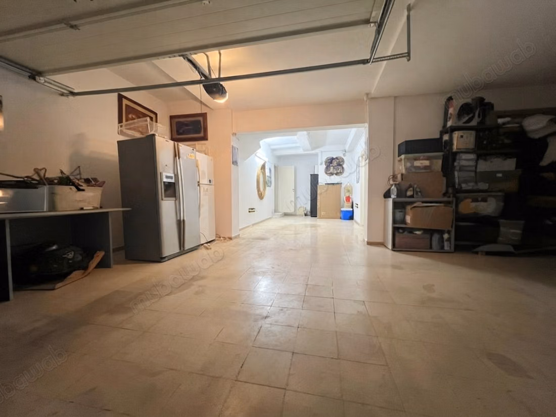 In affitto triplex arredato, vuoto, ufficio lago 2