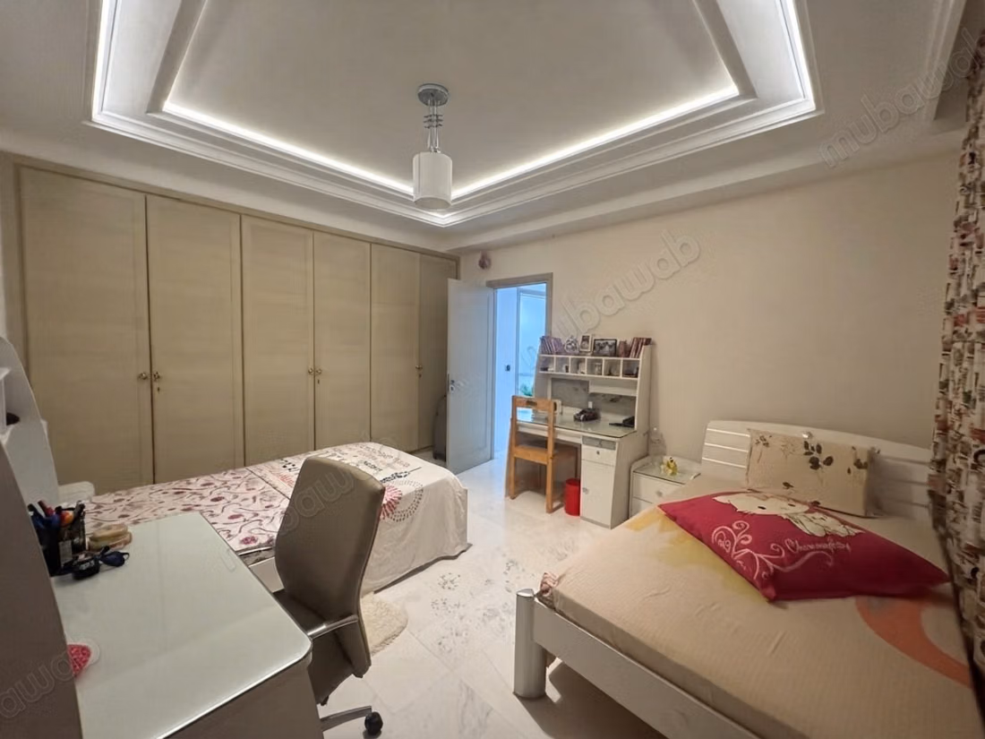 In affitto triplex arredato, vuoto, ufficio lago 2