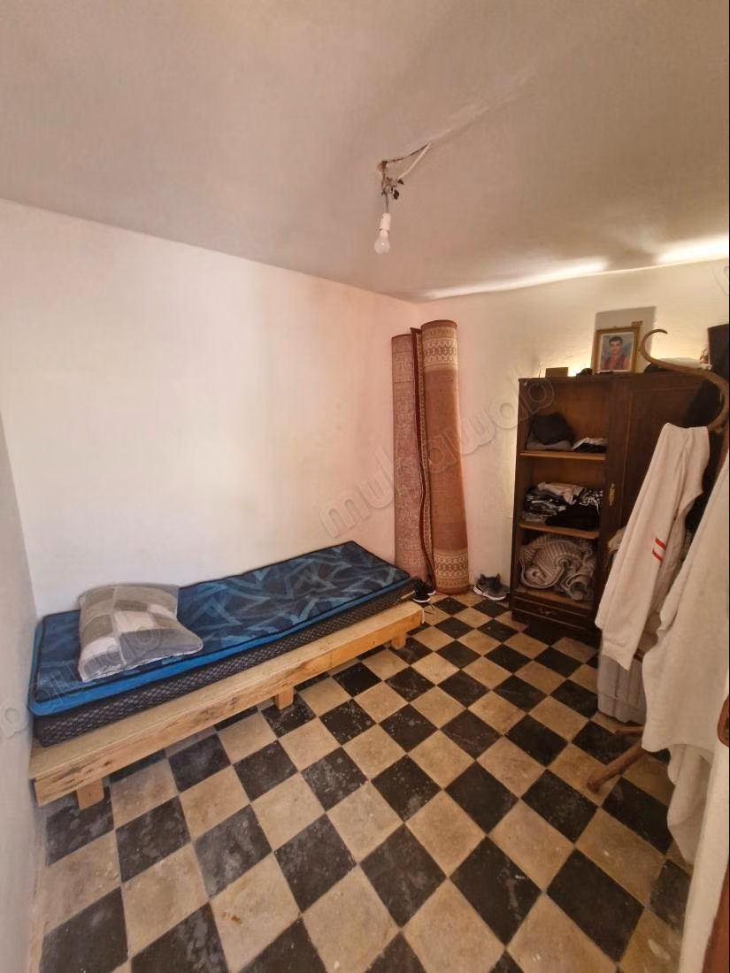 Huis te koop in Medina. Oppervlakte van 320 m²