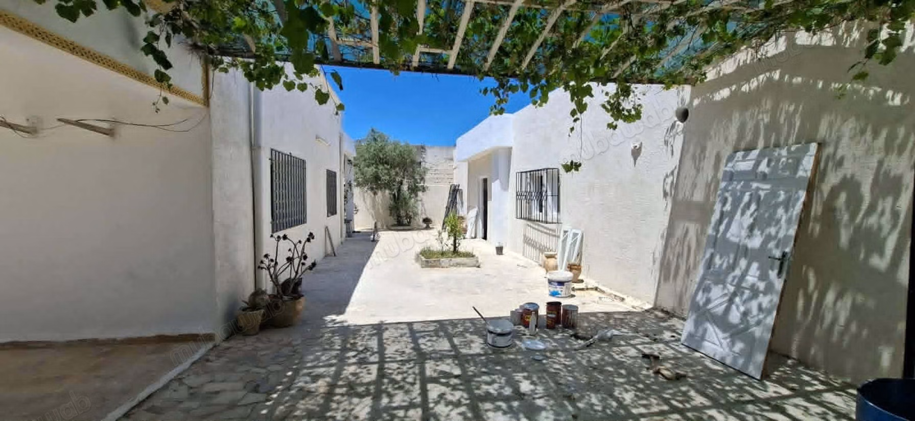 MAISON RENOUVELLE à vendre avec studio integreé