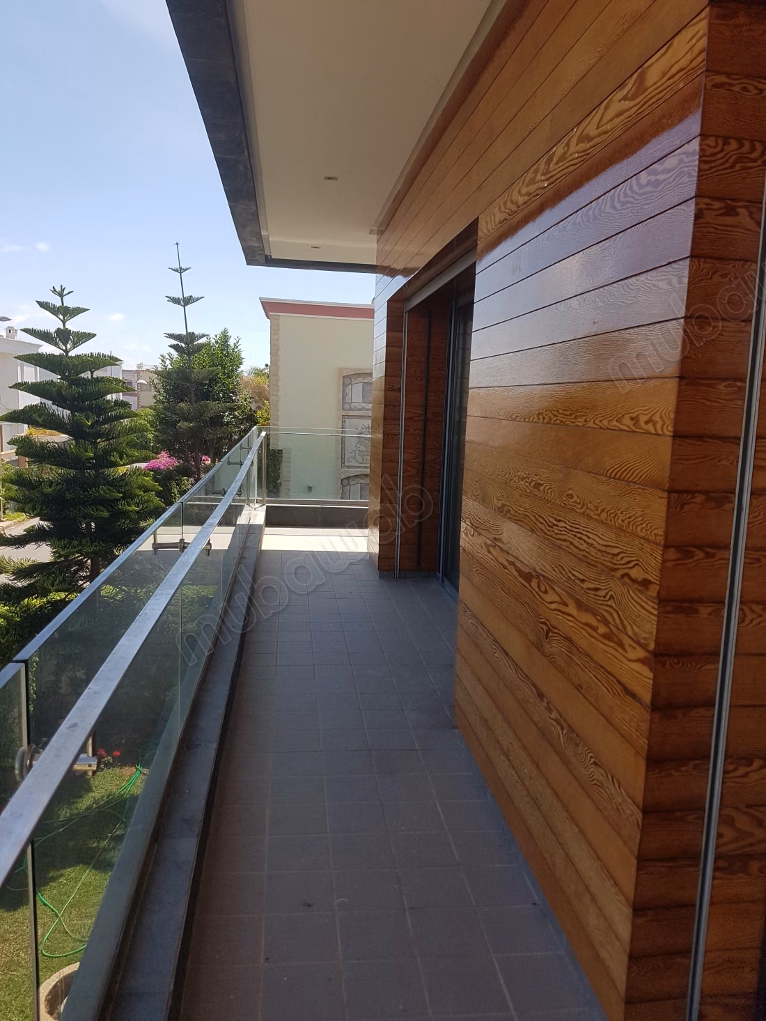 Belle villa vide à louer à Nawrass Dar bouazza