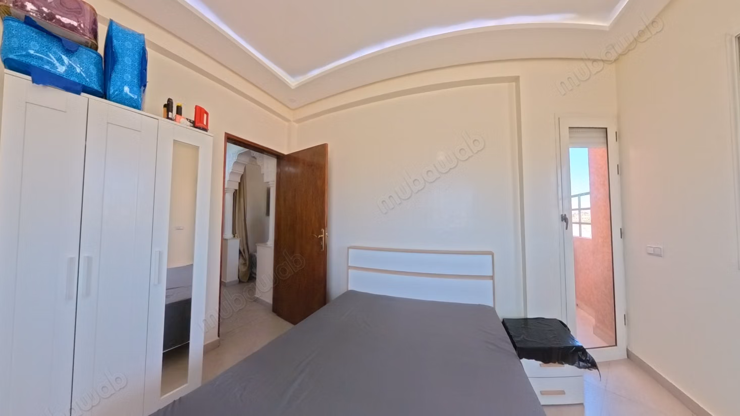 Jolie Maison R2 Neuve avec Garage Commercial TITRÉ
