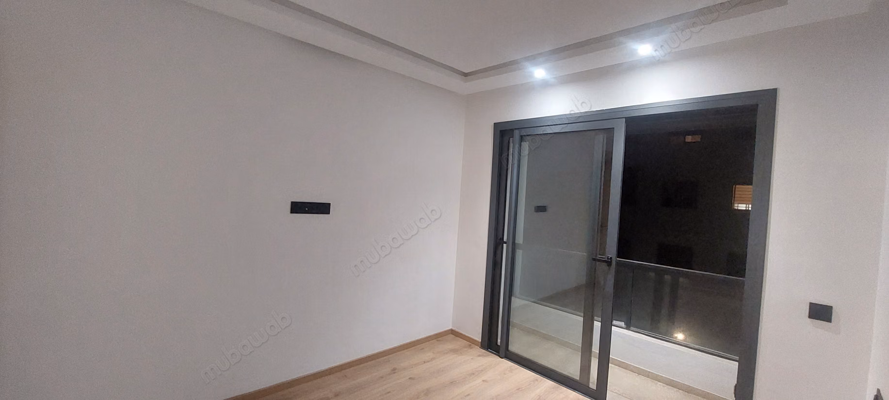 Bellissimo appartamento da affittare a Riyad. Superficie 130 m². Residenza con servizio di portineria, aria condizionata centrale