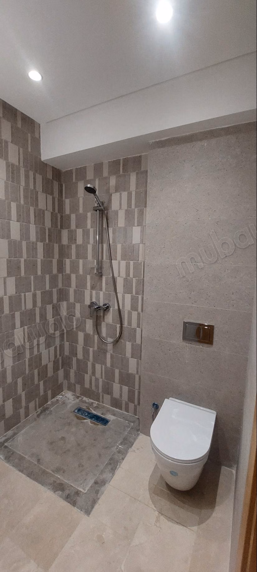 Bellissimo appartamento da affittare a Riyad. Superficie 130 m². Residenza con servizio di portineria, aria condizionata centrale