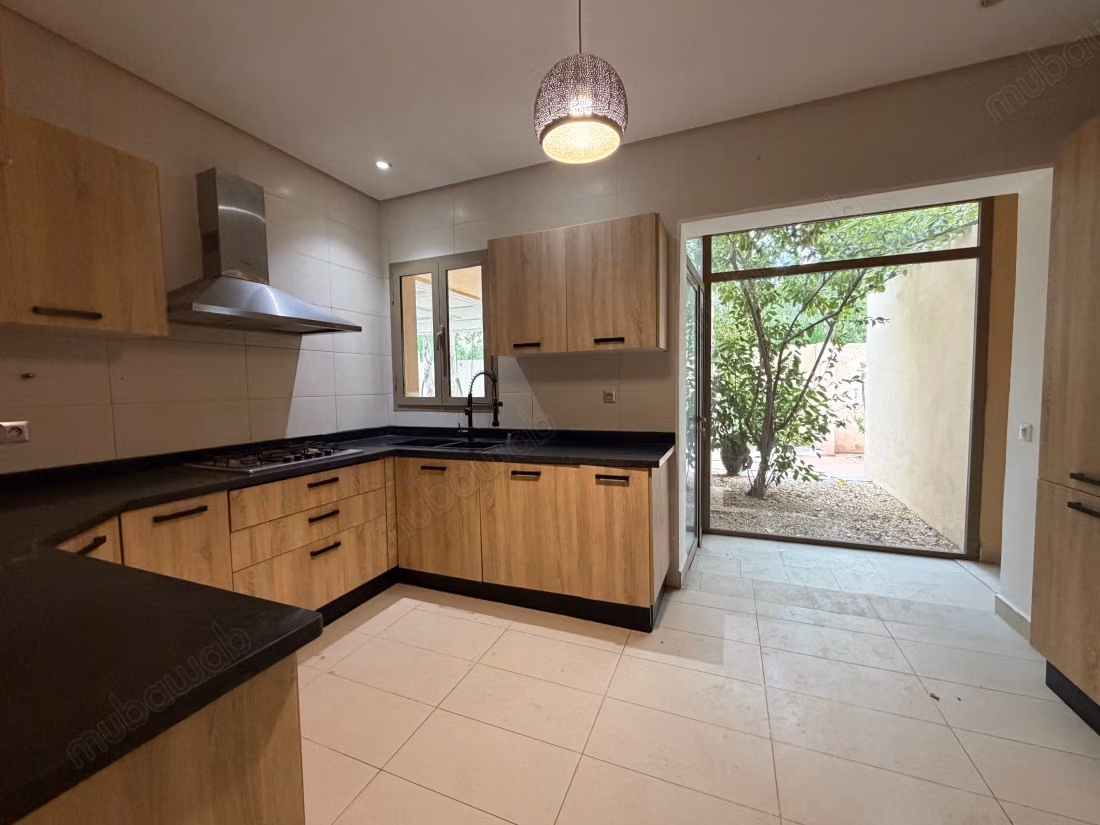 Villa de alta calidad en venta en Boulevard Med 6.10 habitaciones cómodas. Ático