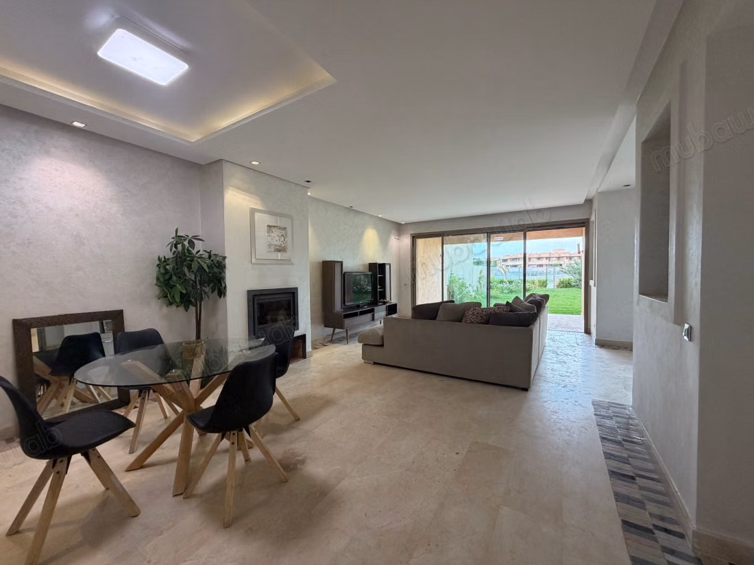 Villa de alta calidad en venta en Boulevard Med 6.10 habitaciones cómodas. Ático