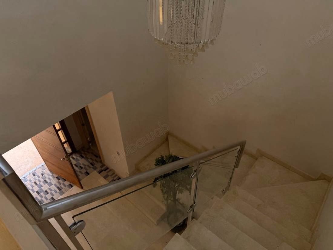 Villa de alta calidad en venta en Boulevard Med 6.10 habitaciones cómodas. Ático