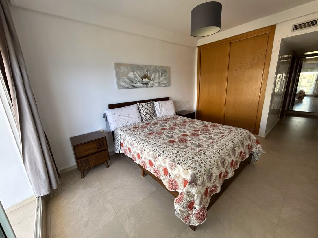 Ruim appartement met uitzicht op zee