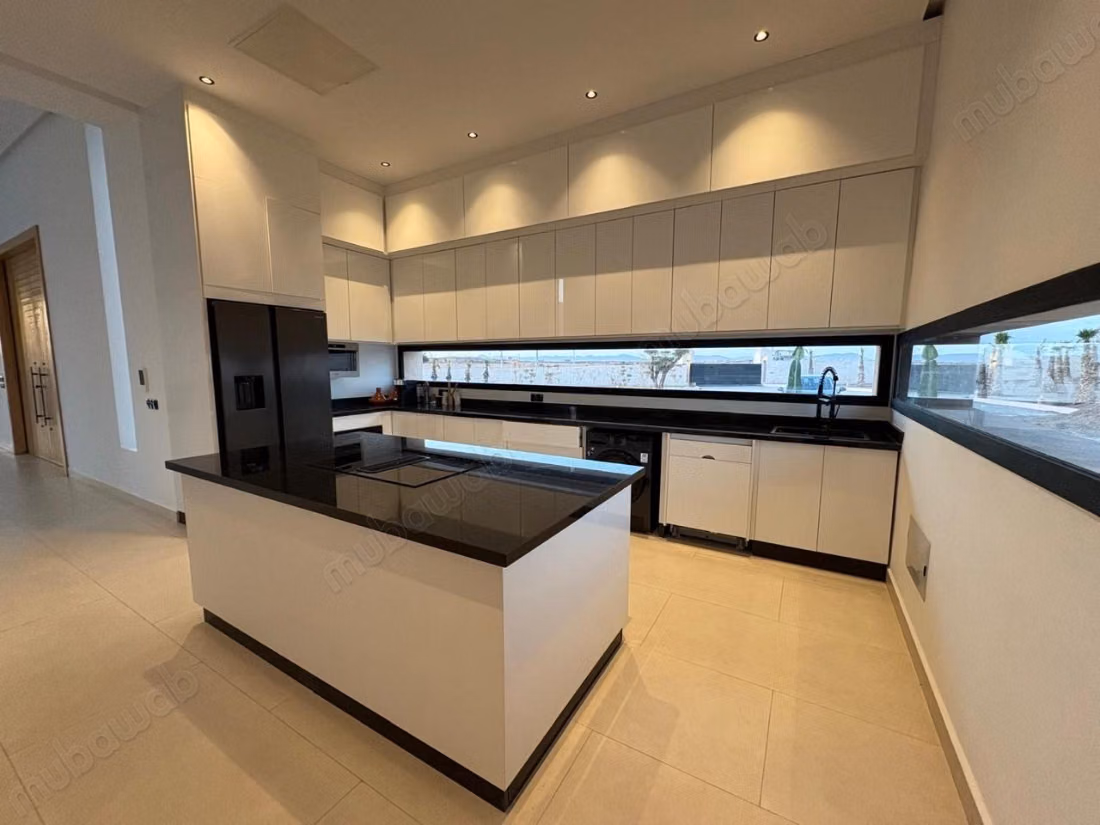 Somptueuse villa à vendre à Route Casablanca. 7000m2