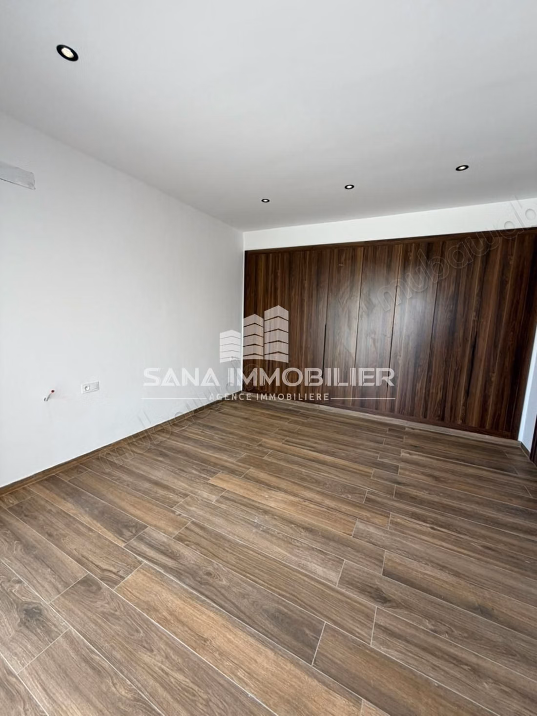  À VENDRE – Villa avec piscine
