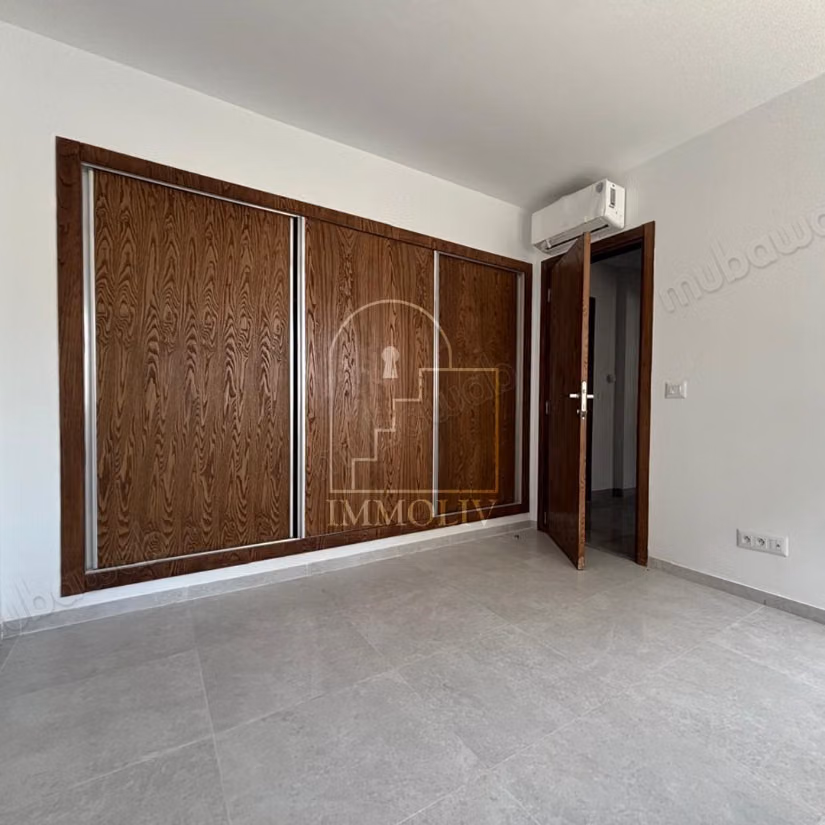 A louer un Appt S2 à Cité les palmeraies L'Aouina