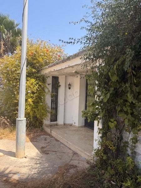 Stunning villa for sale in Jbel Kbir. 4 bedrooms. Pool