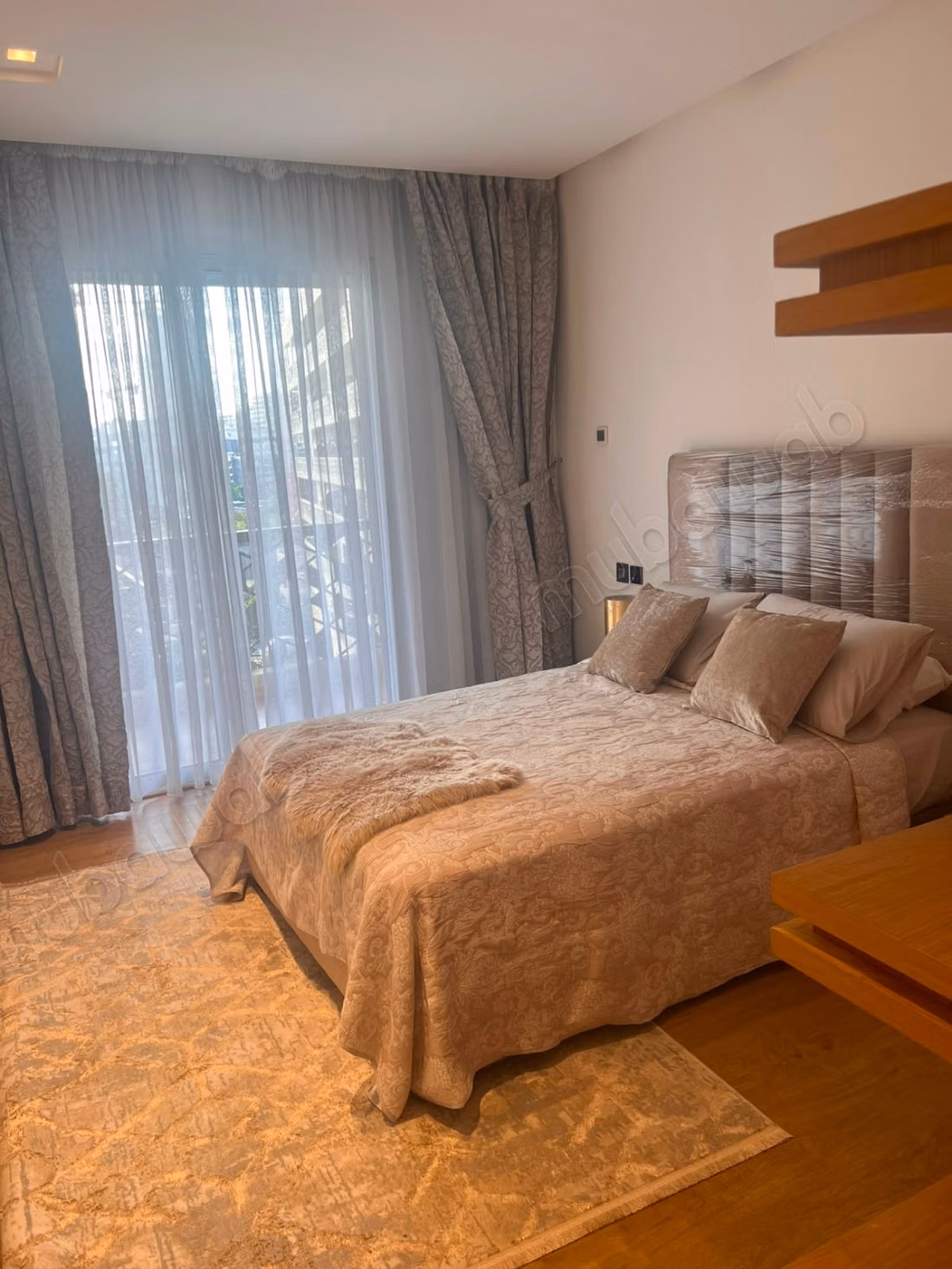 Appartamento in affitto a Oasis. 2 camere. Arredato