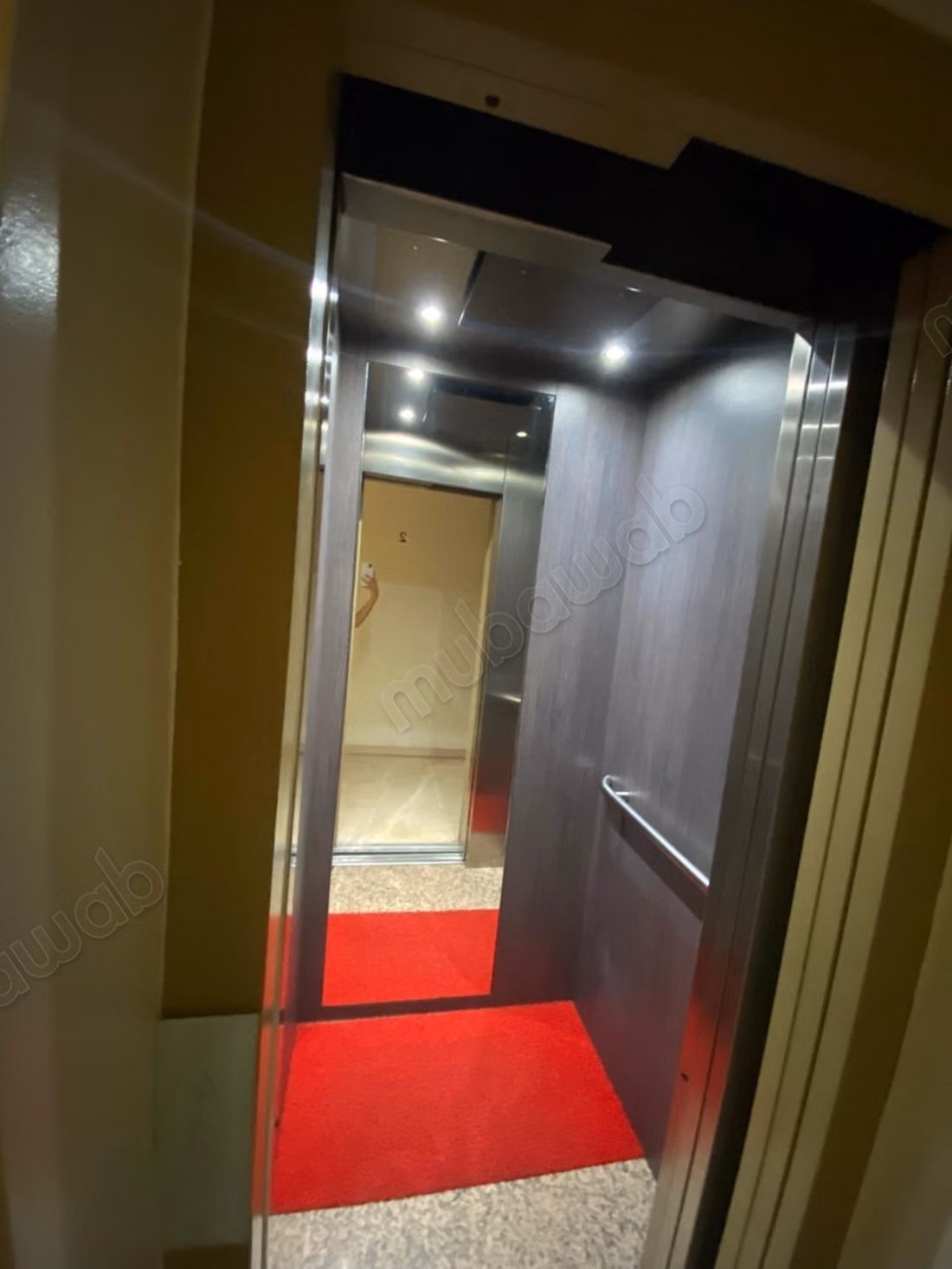 Louez cet appartement à Belvédère. 1 Pièce. Bien meublé