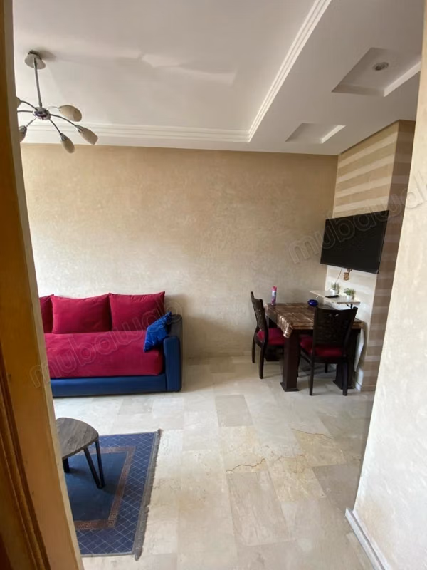 Louez cet appartement à Belvédère. 1 Pièce. Bien meublé