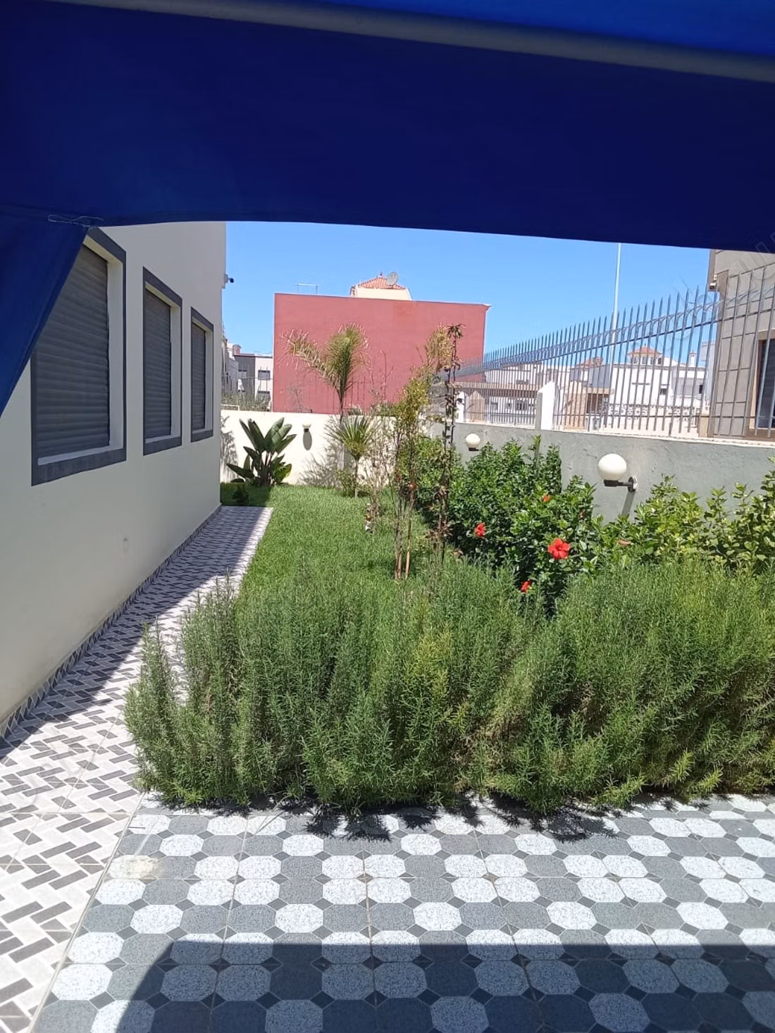 Villa de lujo en venta en Al Hamza. 4 piezas impresionantes