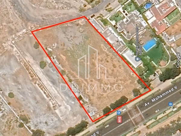 Terreno 6.700 m² Zoning ville Haut Founty